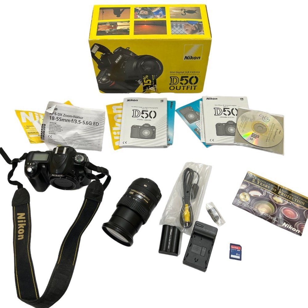 Nikon D50 DSLR Camera + AF-S DX 16-85mm VR Lens Bundle
